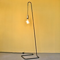 Lampadaire design minimaliste