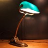 Lampe de notaire opaline verte