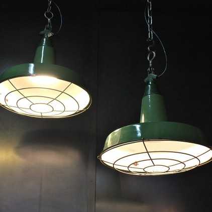 Industrial hanging/pendant light