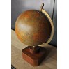 Ancienne Mappemonde style Art Deco