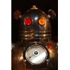Petit robot lumineux en métal