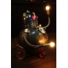 Petit robot lumineux en métal