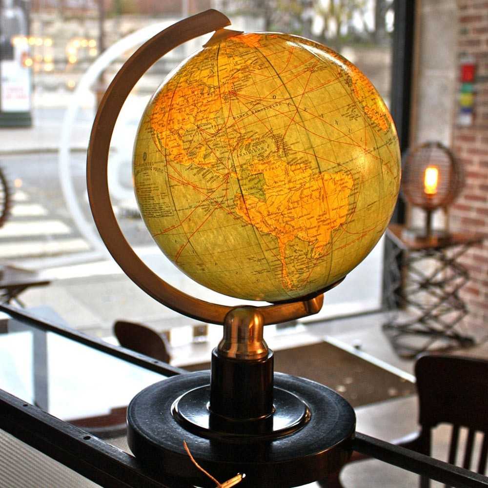 Mappemonde lumineuse - Les Nouveaux Brocanteurs