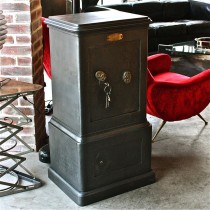 "Maison Vallet" french antic safe