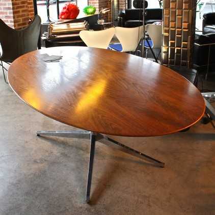 Table ovale Florence Knoll