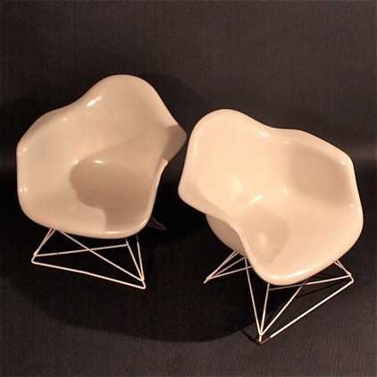 "Charles Eames" low chairs 