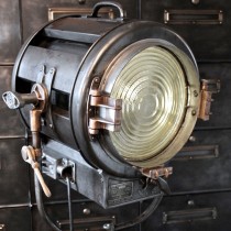 Projecteur de cinéma, MOLE RICHARDSON